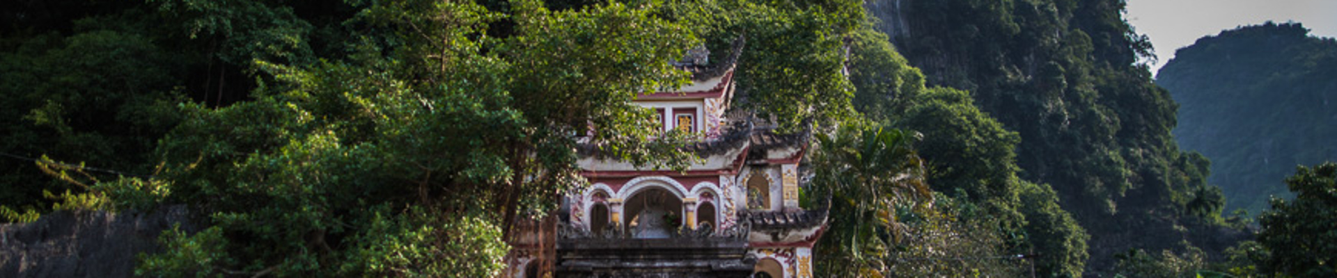 Hoa Lu – Trang An Boating – Mua Cave